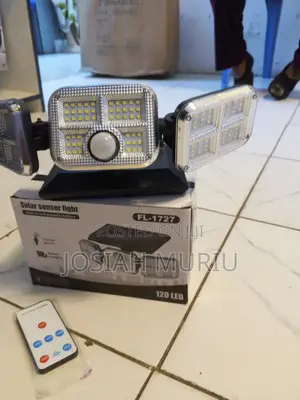 3 Head Solar Sensor Light