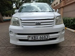 Toyota Noah 2006 White