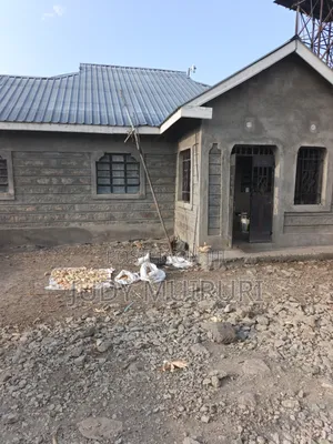 3 Bedroom Bungallow Sitting on a 50by 100 Plot.