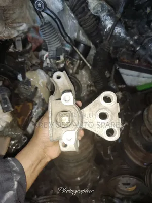 Honda Stream Gear Box Mountain Rn6
