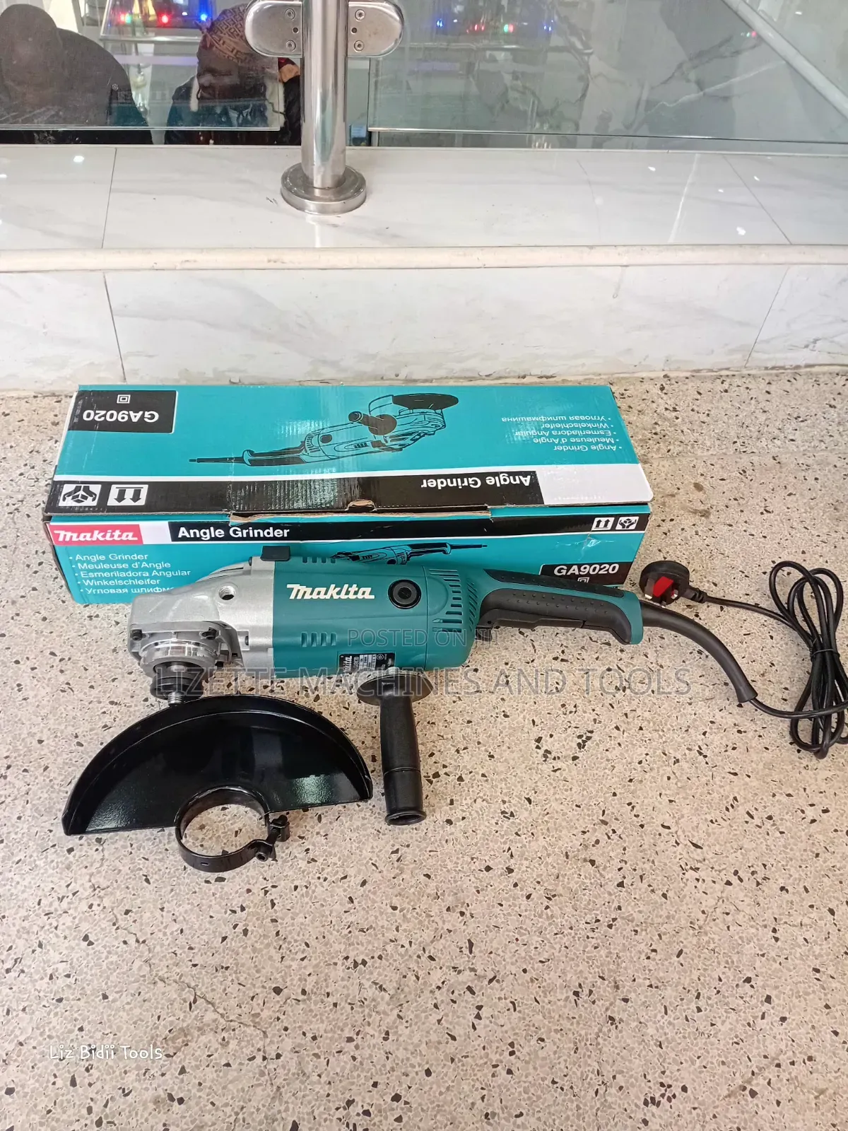 9" Makita Angle Grinder