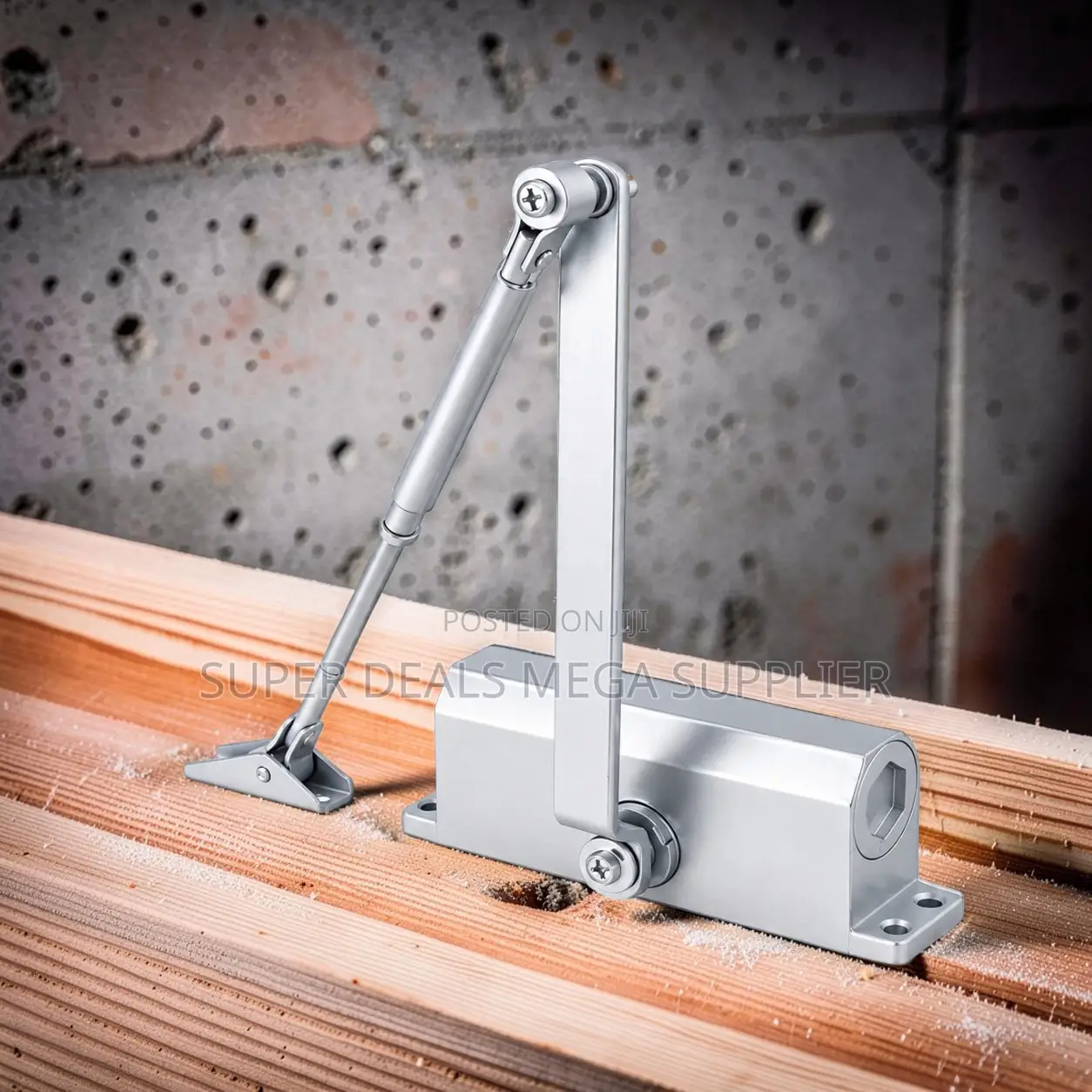 Compact Hydraulic Door Closer With Adjustable Closing Speed