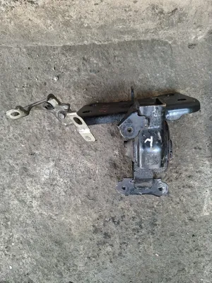 Gear and Engine Mount Toyota Vangurad/Rav4