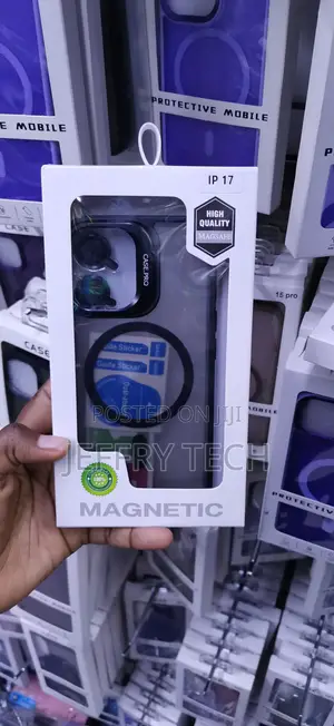 Ip 17 Magnetic Phone Case -Metallic-Accented Camera Module.
