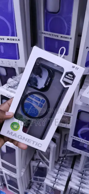 Ip 17 Magnetic Phone Case -Metallic-Accented Camera Module.