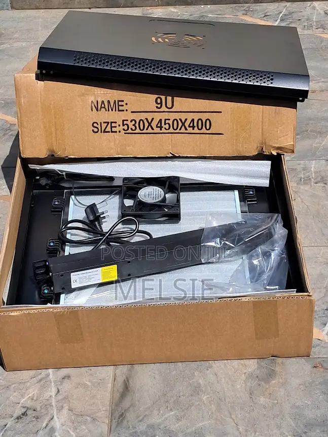 9u Lockable Network Cabinet for Cctv, Router Switch
