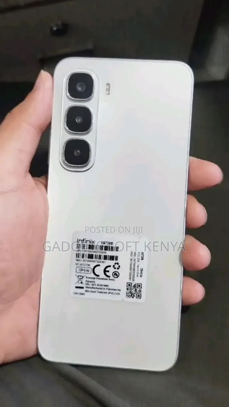 New Infinix Hot 60i 128 GB Silver