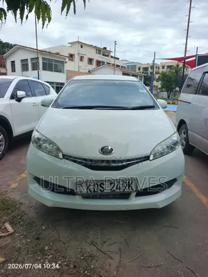 Toyota Wish 2017 White