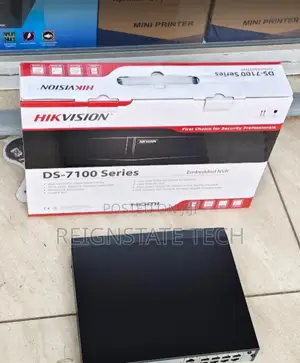 Hikvision 8-Channel NVR Video Recorder Hikvision Ds-7108ni-Q1/8ports