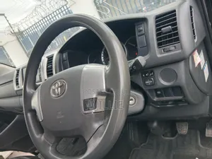 New Toyota HiAce 2019 Black
