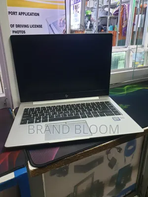 Laptop HP EliteBook 840 G6 4GB Intel Pentium HDD 256GB