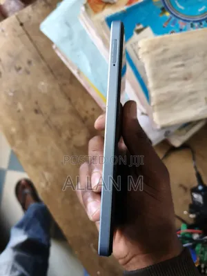 Oppo A18 64 GB Blue