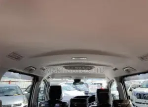 Toyota Noah 2019 Silver