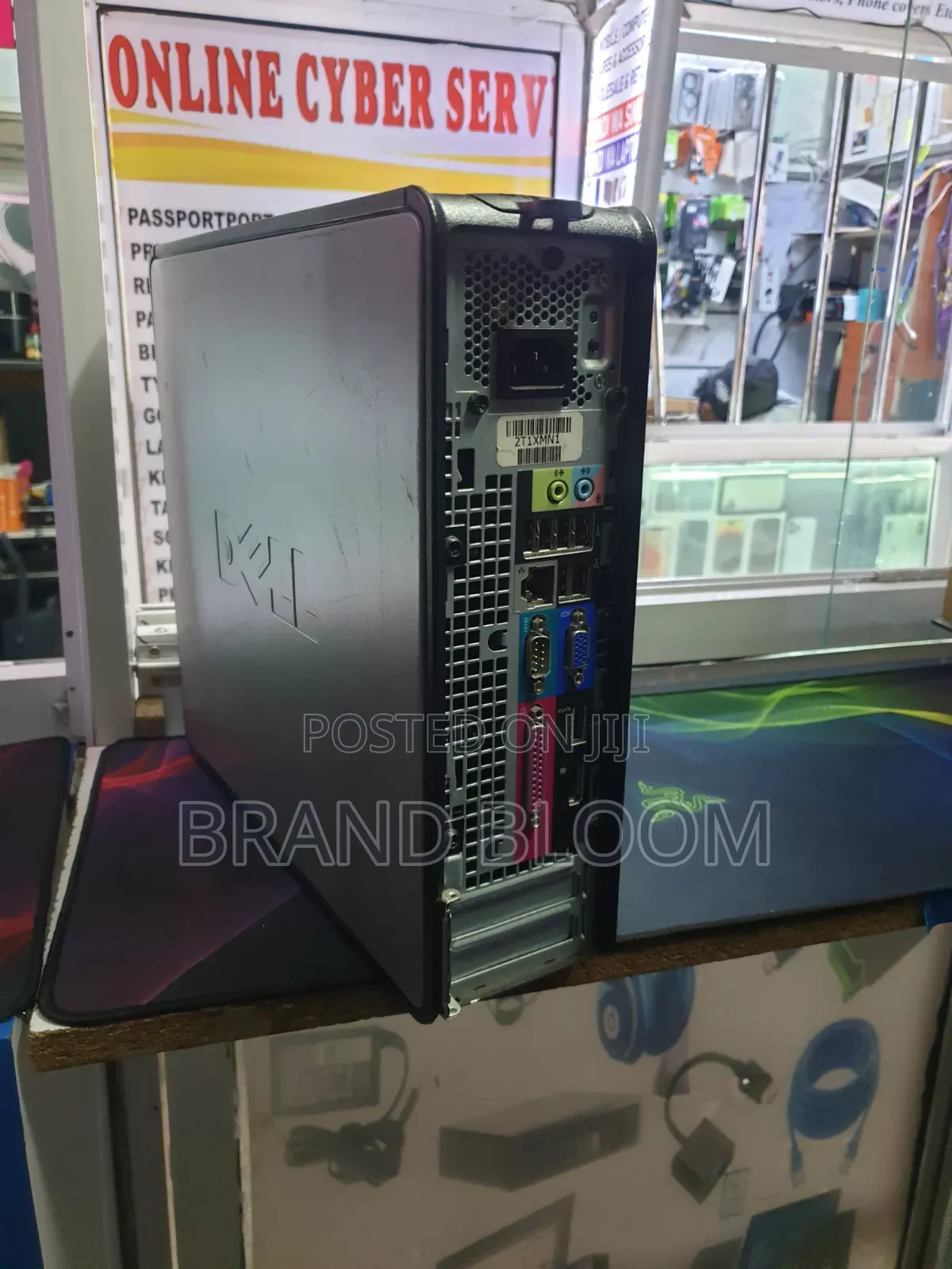 Desktop Computer Dell OptiPlex 780 2GB Intel Core 2 Duo HDD 160GB