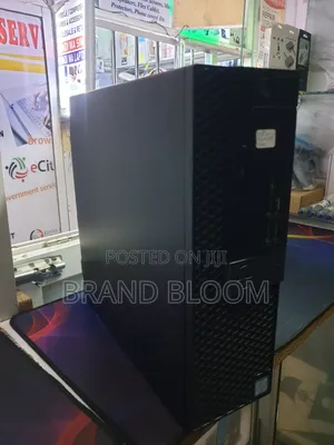 Desktop Computer Dell OptiPlex 5050 8GB Intel Core i5 HDD 500GB
