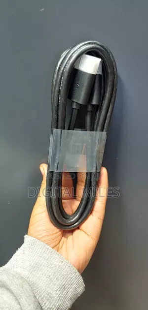Display to Display Cable