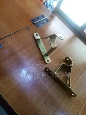 Single Curtain Bracket