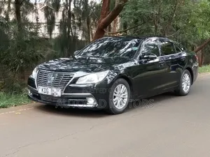 Toyota Crown 2014 Black