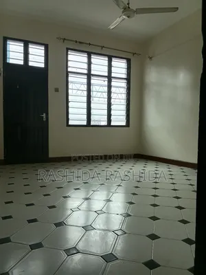 2bdrm Apartment in Jomokenyatta Avenue, Mombasa CBD for rent