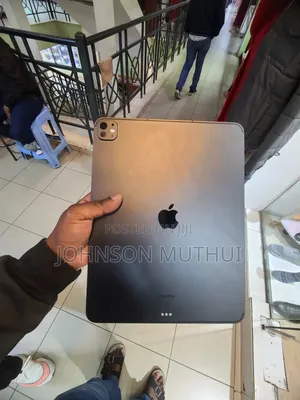 Apple iPad Pro 13 (2024) 256 GB Black