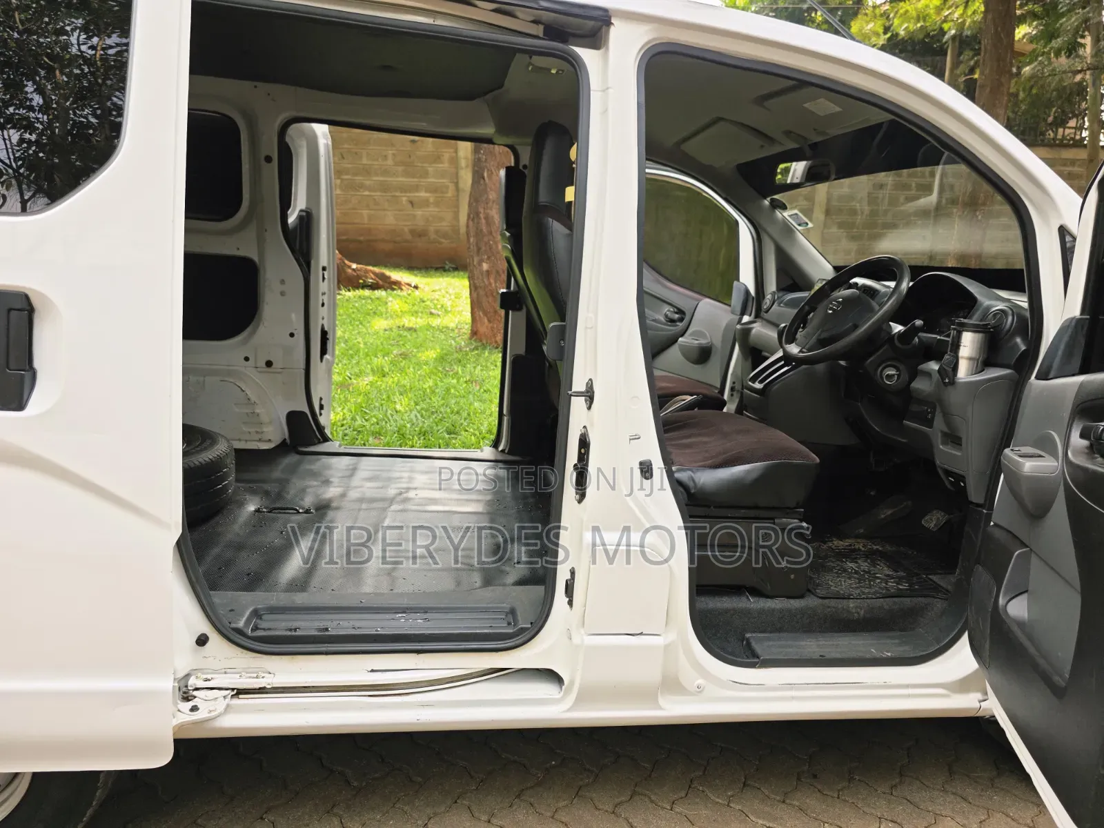 Nissan NV200 2014