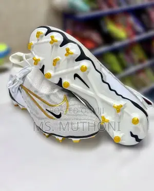 White / Gold Nike Phantom Gx Elite Fg Soccer Cleats,