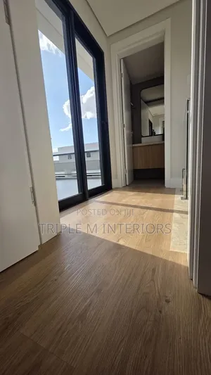SPC Flooring With Built -in Underlayment