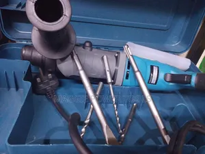 Heavy Duty and Durable Makita 780w Rotary Hammer Machine
