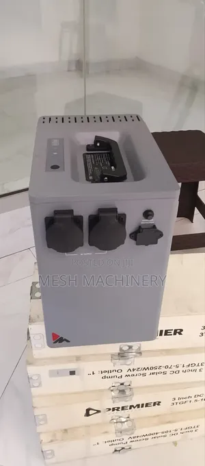 Vestwood Portable Power Station (2009.6wh/1000w Acmax Output)