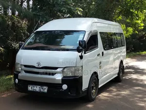 Toyota HiAce 2011 White