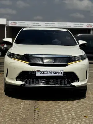 Toyota Harrier 2.0 2018 White
