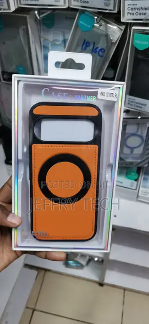 Google Pixel 10 / 10 Pro 5g Bright Orange With Black Accents Cover