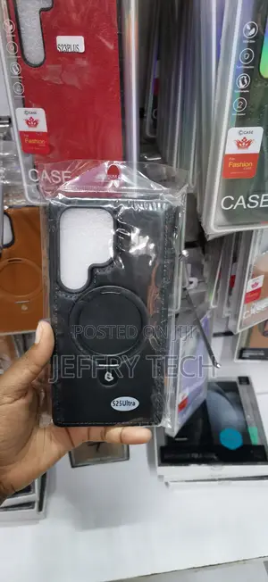 Samsung Galaxy S25 Ultra Elegant Black Leather-Texture Finish Cover