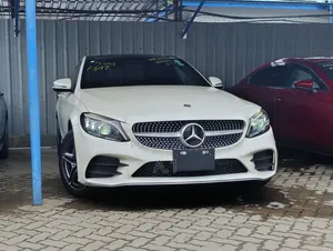 Mercedes-Benz C200 2019 White