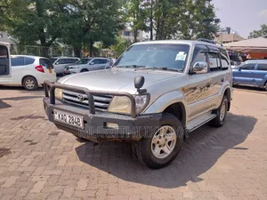 Toyota Land Cruiser Prado 1999 Off white