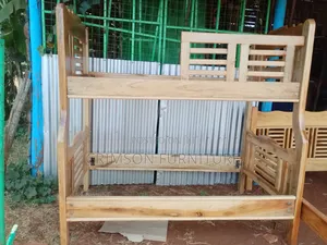 Double-Deckar Bed
