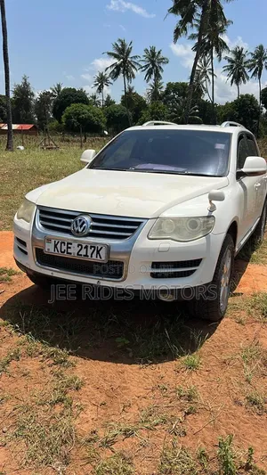 Volkswagen Touareg 2008 White