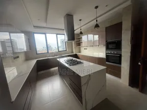 4bdrm Apartment in Riverside for rent