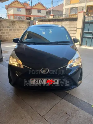 Toyota Vitz 1.0 FWD 5dr 2019 Black