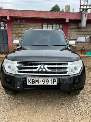 Mitsubishi Pajero 2010 Black