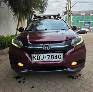 Honda Vezel 1.5 Hybrid 4WD 2014 Maroon