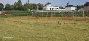 Full 1⁄4 Plot for Sale in Racecours Eldoret Behind Racecours School