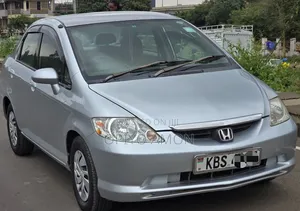 Honda Fit Aria 2006 Silver