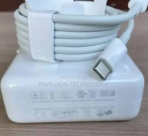 A1708 Charger 61 Watts