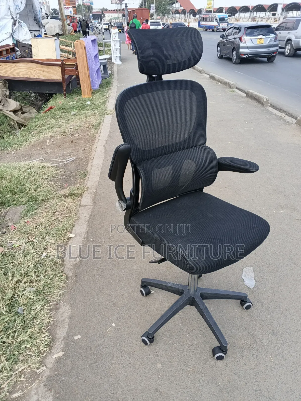Office Chair With Flipping Hand and Headrest