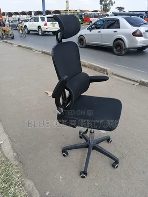 Office Chair With Flipping Hand and Headrest