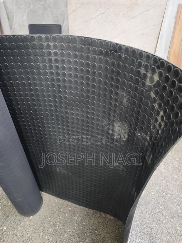 Coin-Pattern Rubber Flooring - main view