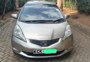 Honda Fit 2010 Gold