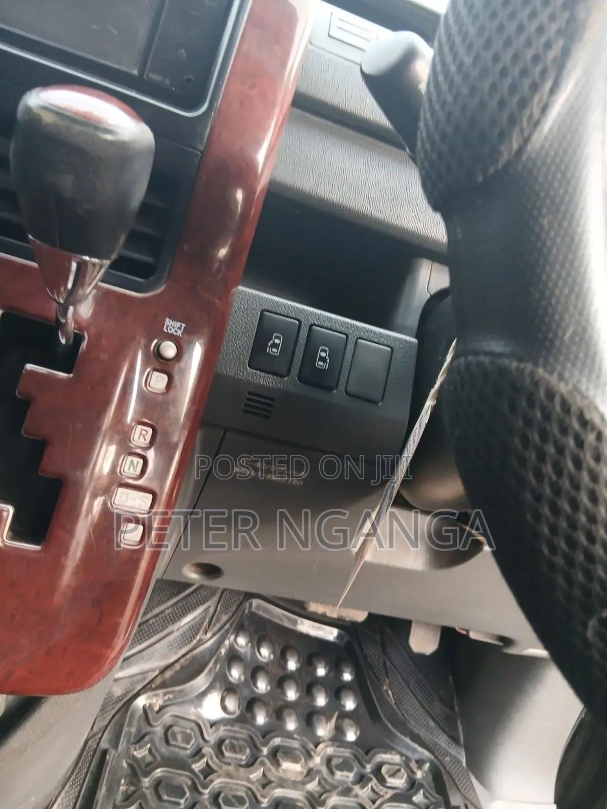 Toyota Noah 2008 Black
