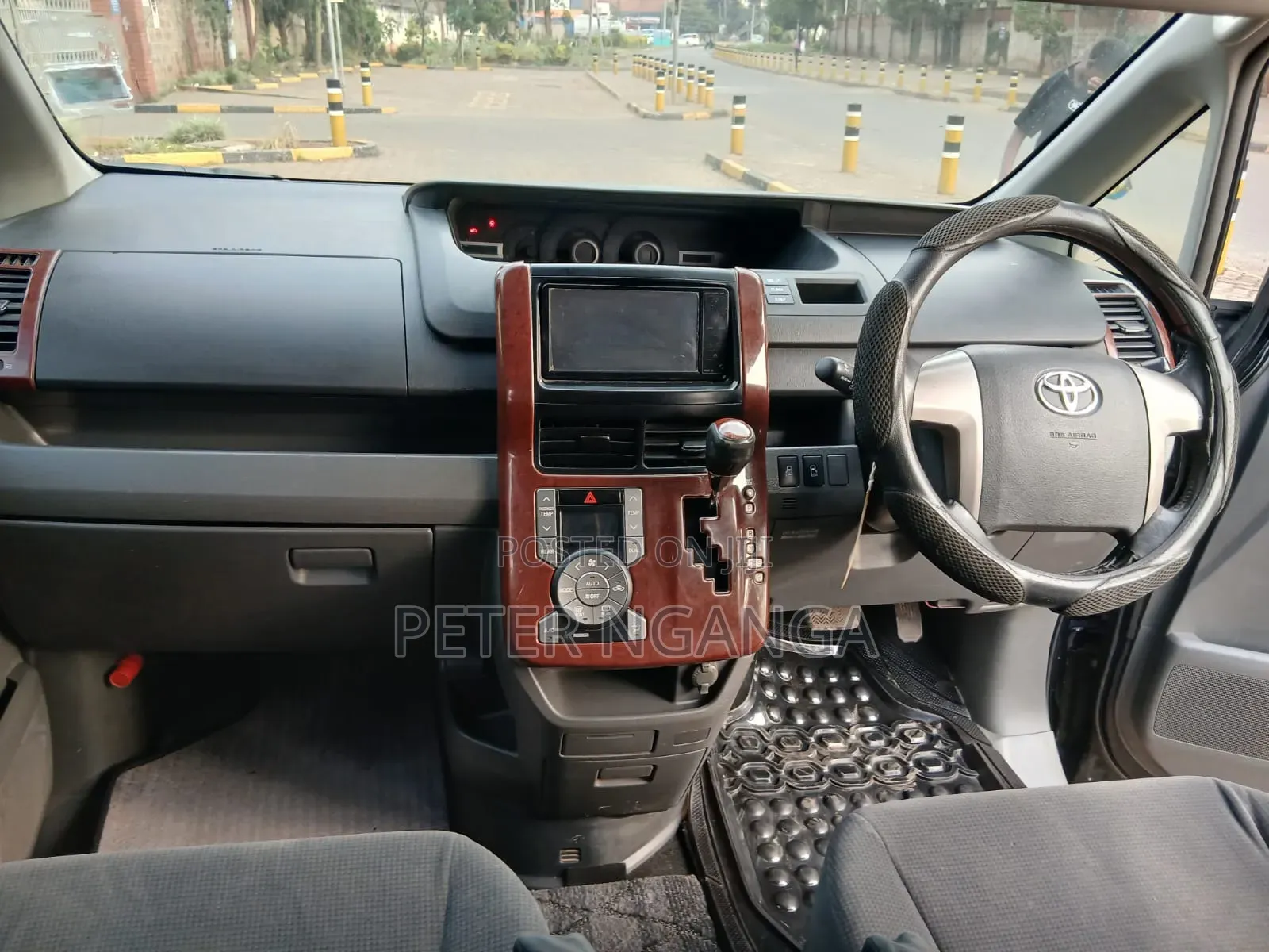 Toyota Noah 2008 Black